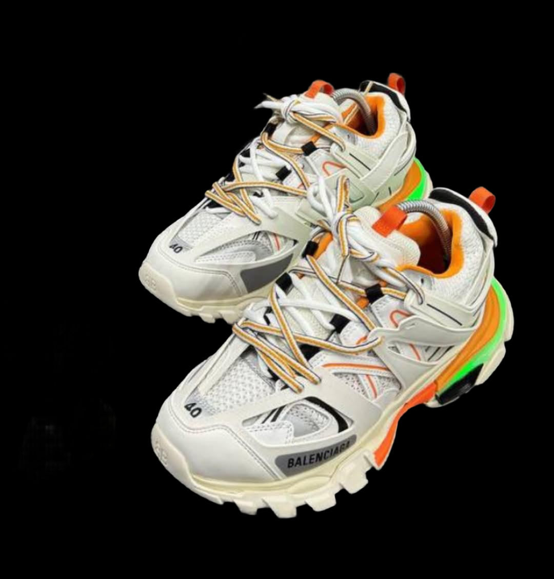 Adidași Balenciaga Triple S