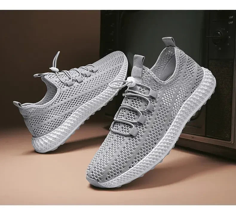 Summer Men Sports Shoes Mesh Breathable Casual Shoes 2024 New Outdoor Large Jogging Sports Shoes Men Vulcanized Shoes