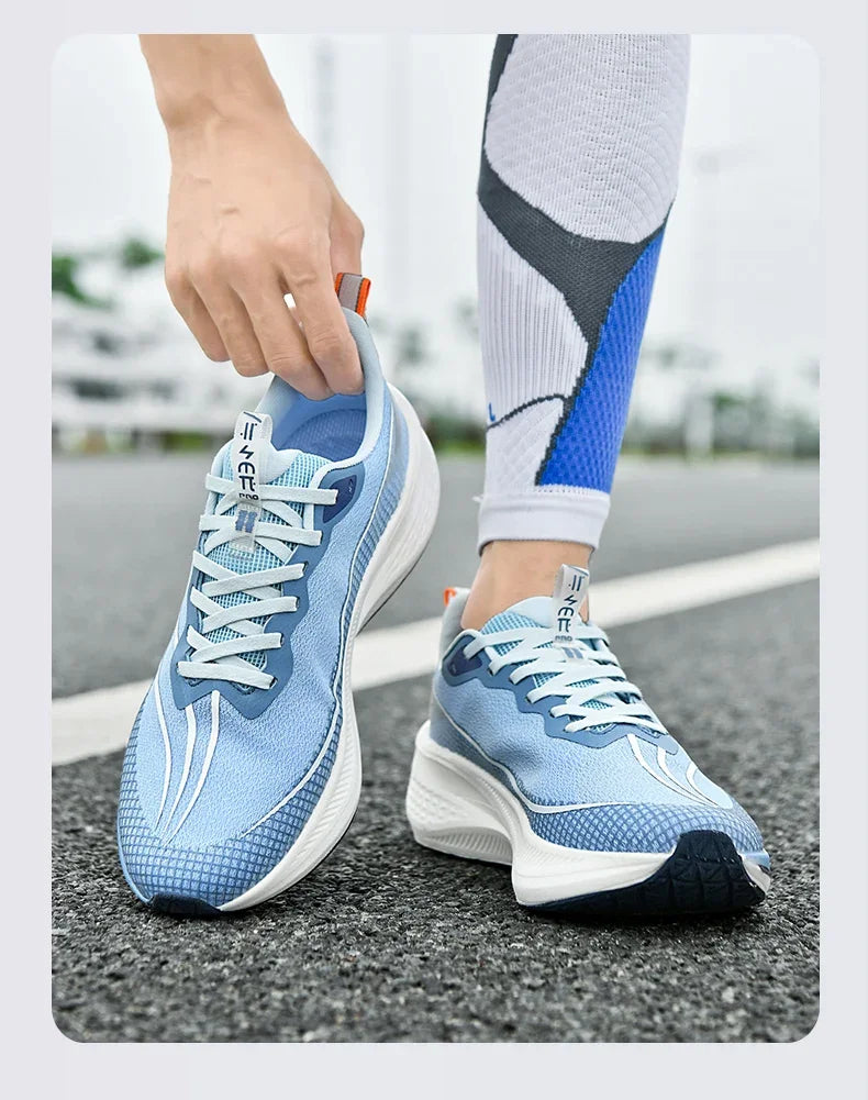 Adidasi Maraton Carbon