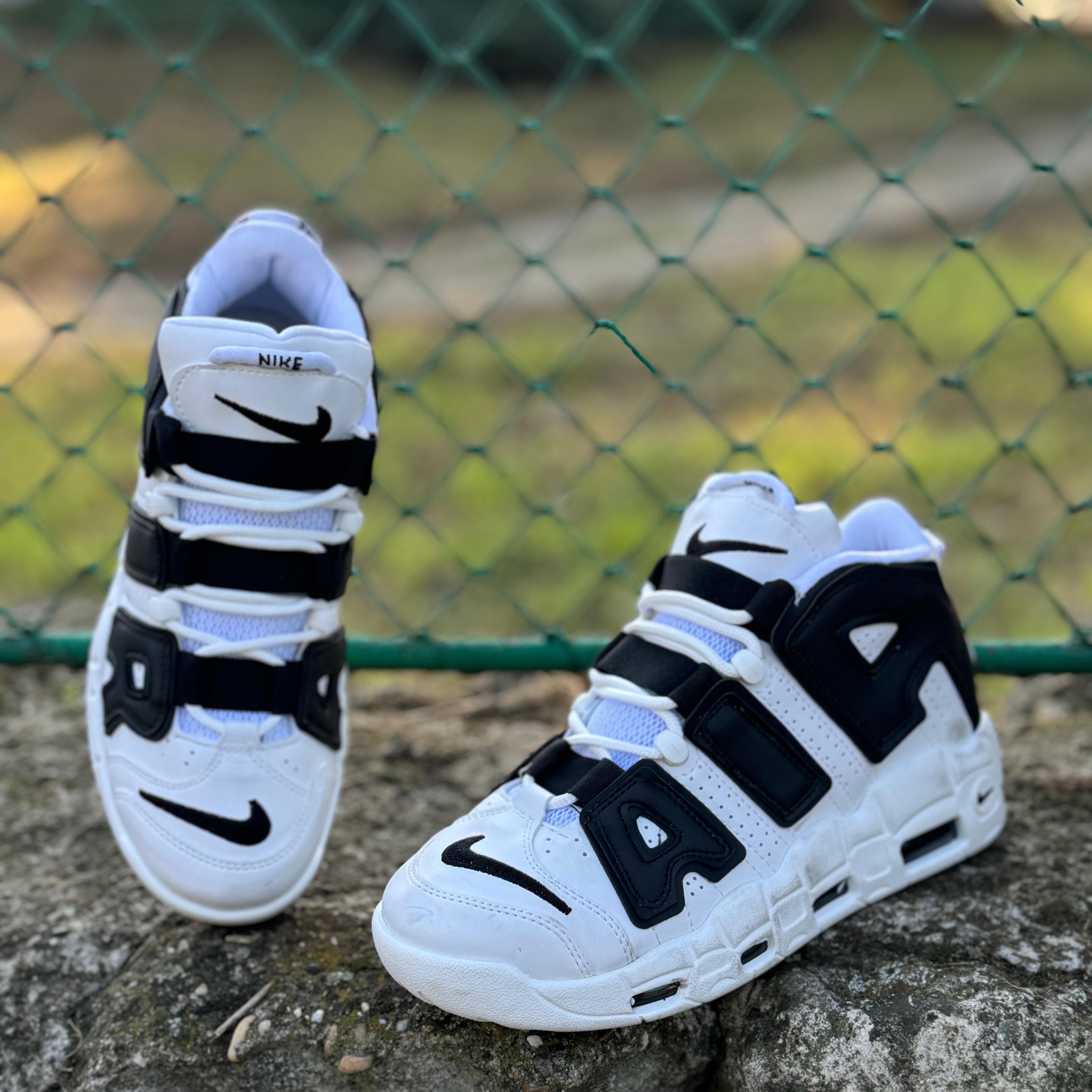 AIR MORE UPTEMPO Alb-Negru