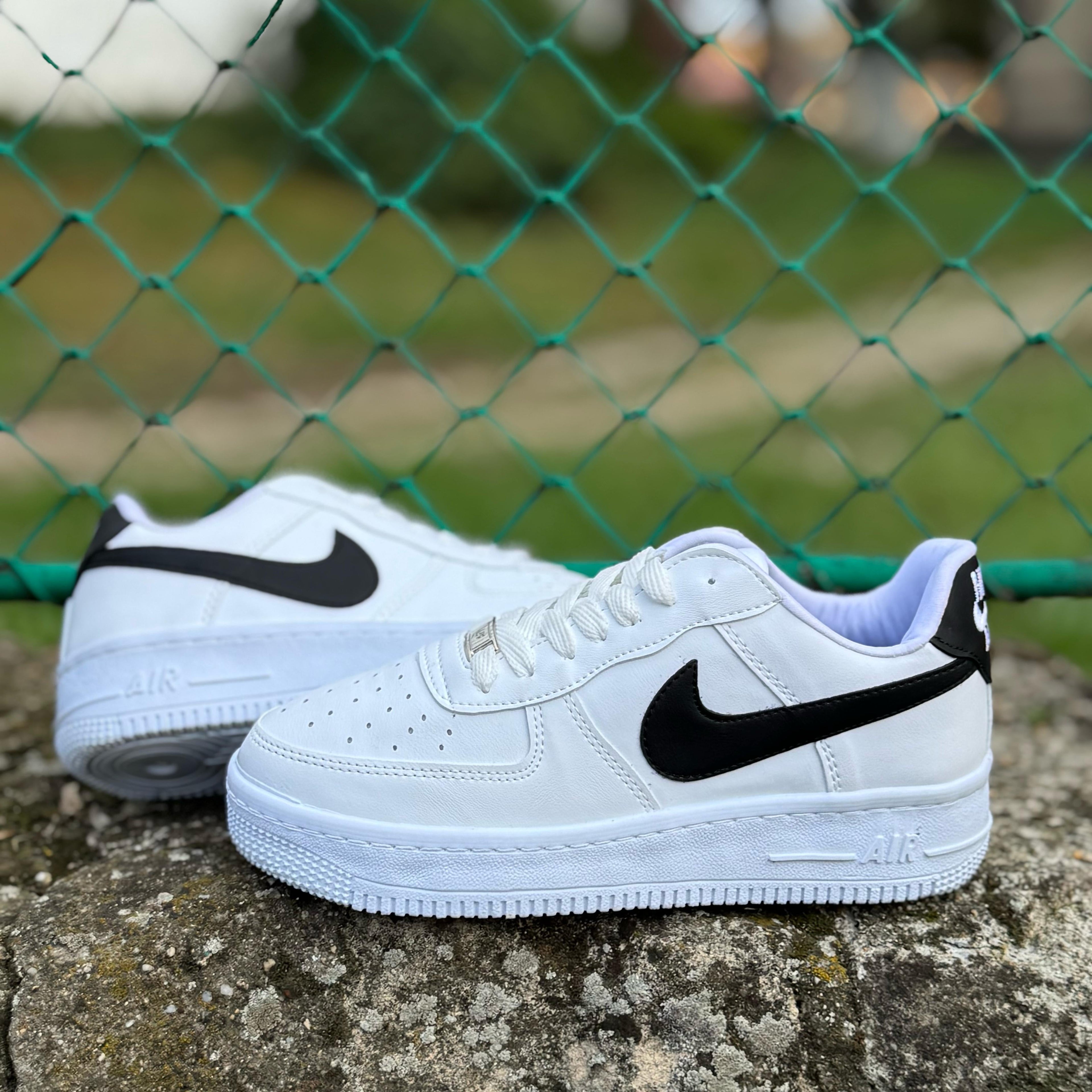 Air Force 1 Low Alb/Negru
